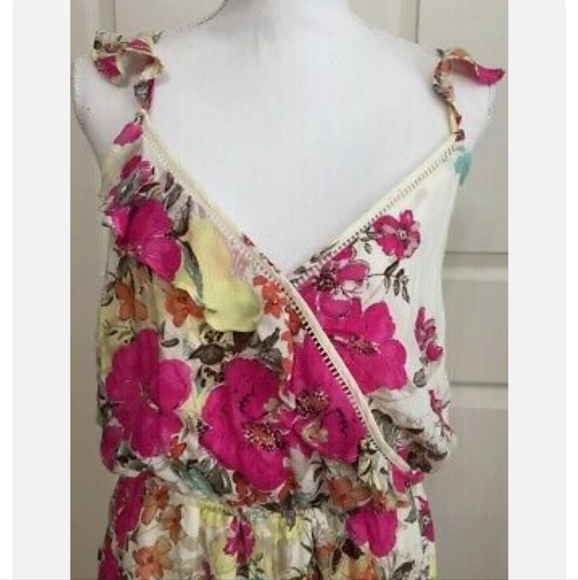 Wonderly Medium Floral Maxi Dress - Picture 3 of 12